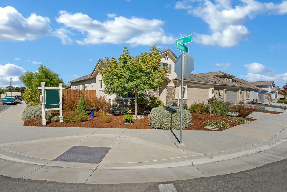 Property Photo:  1660 Clover Court  CA 95023 