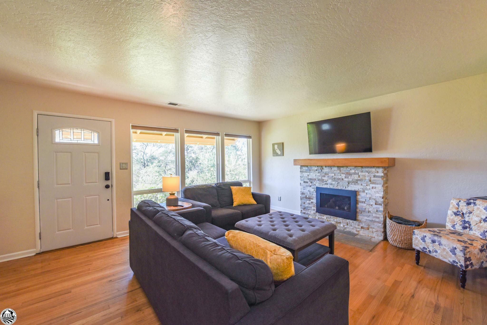 Property Photo:  444 E Jackson Street  CA 95370 