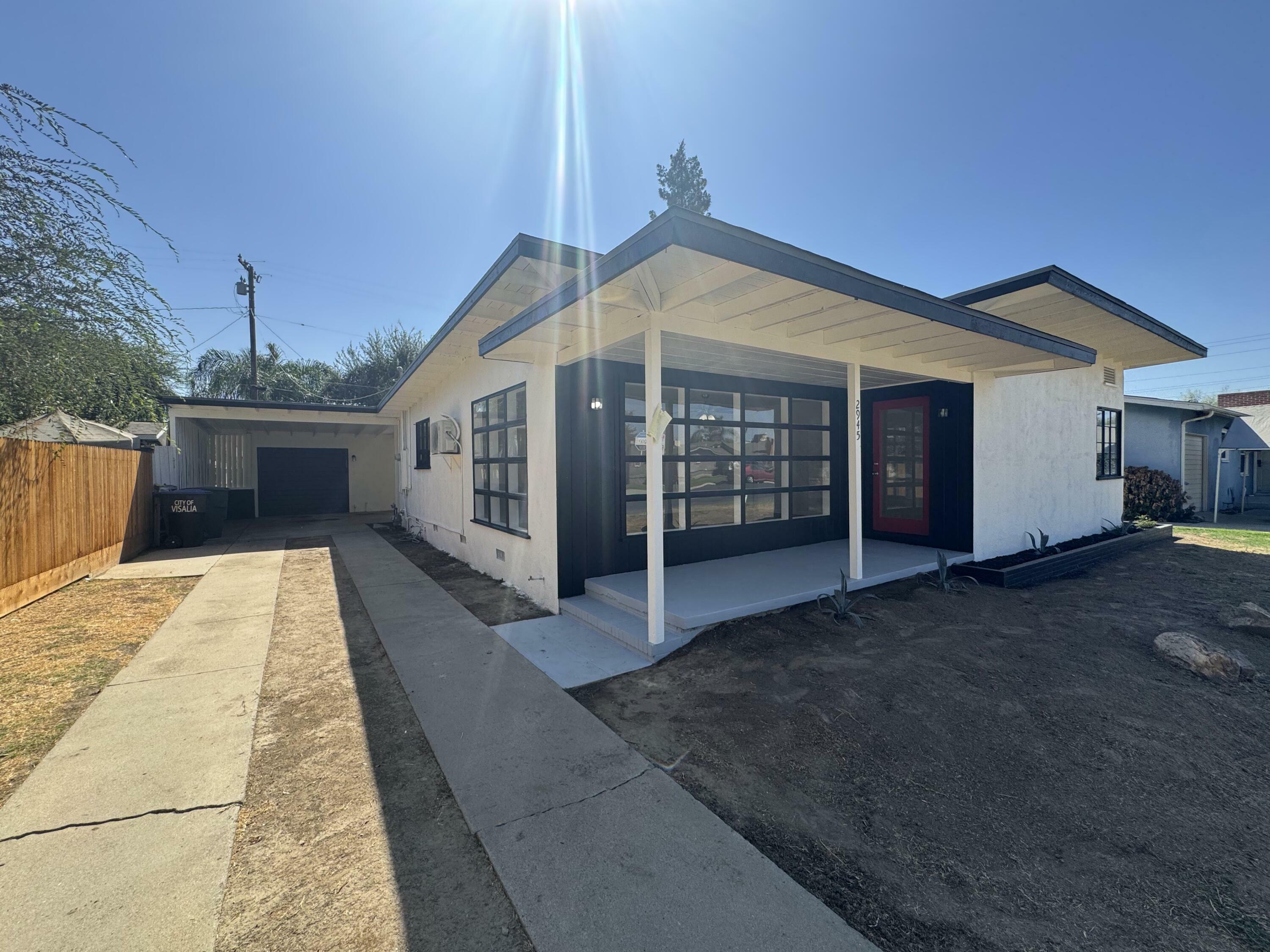 Property Photo:  2945 E Westcott Avenue  CA 93292 