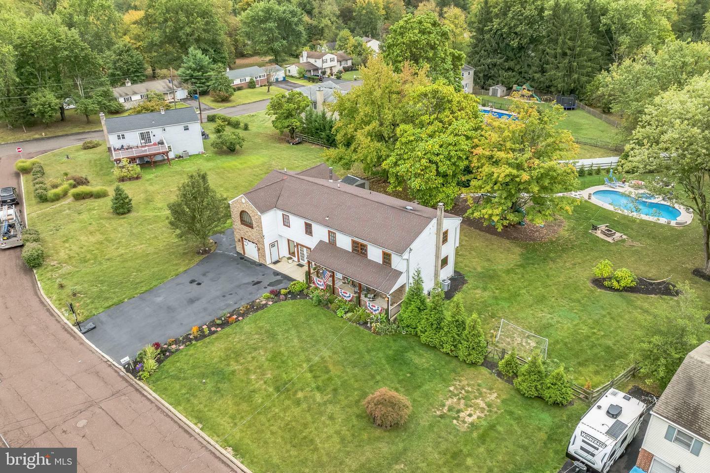 Property Photo:  60 Falcon Drive  PA 18914 