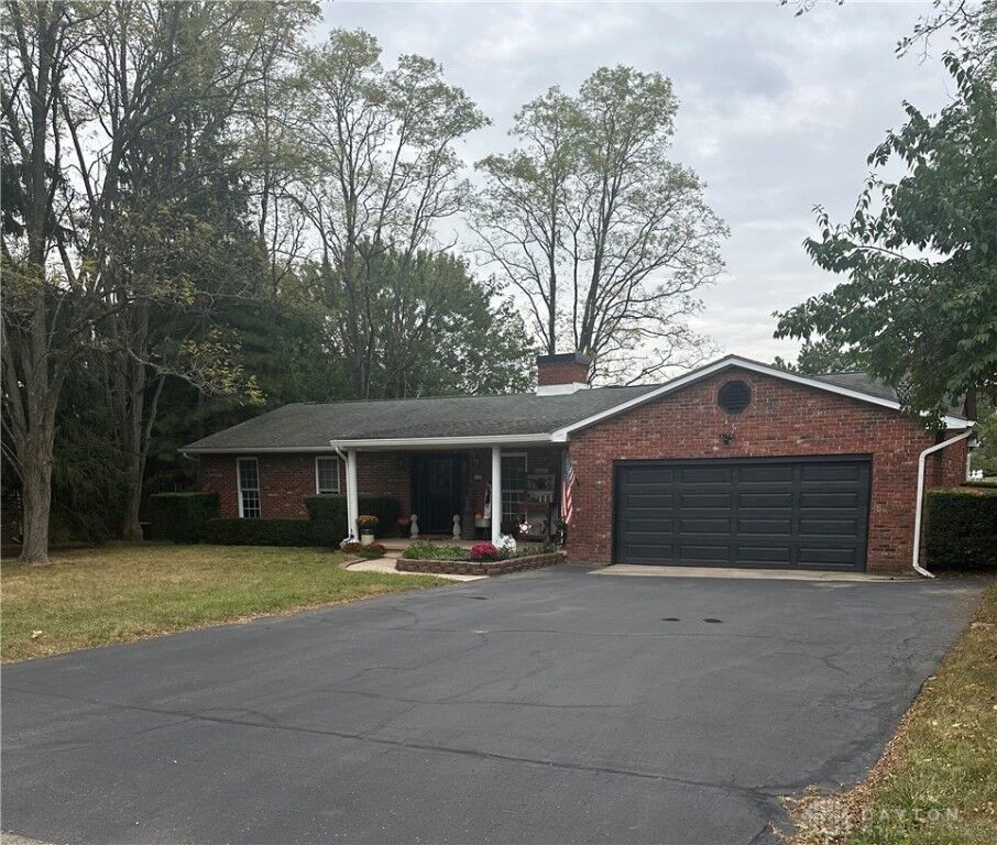 Property Photo:  105 Parrish Drive  OH 45330 