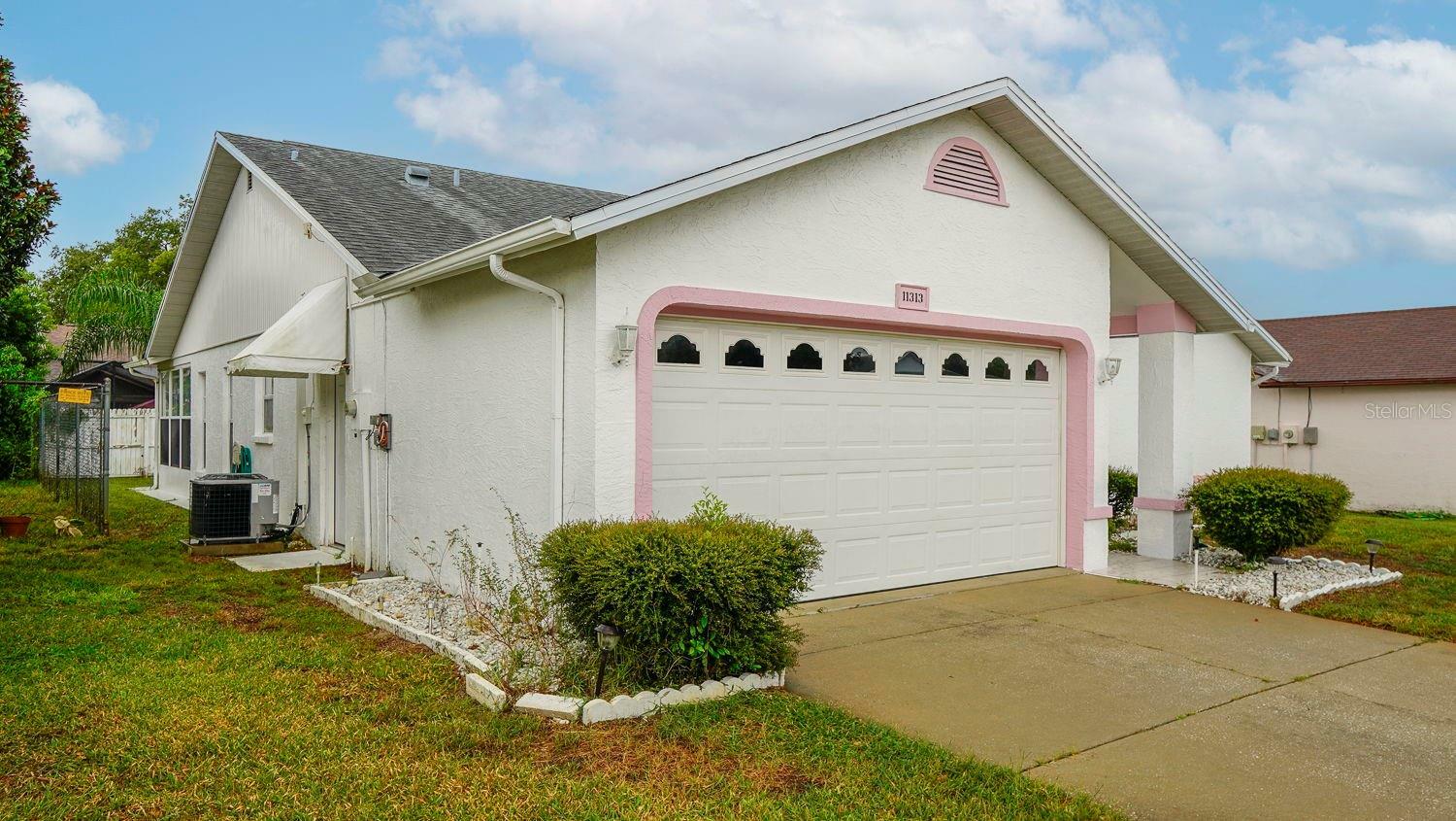 Property Photo:  11313 Owl Lane  FL 34668 