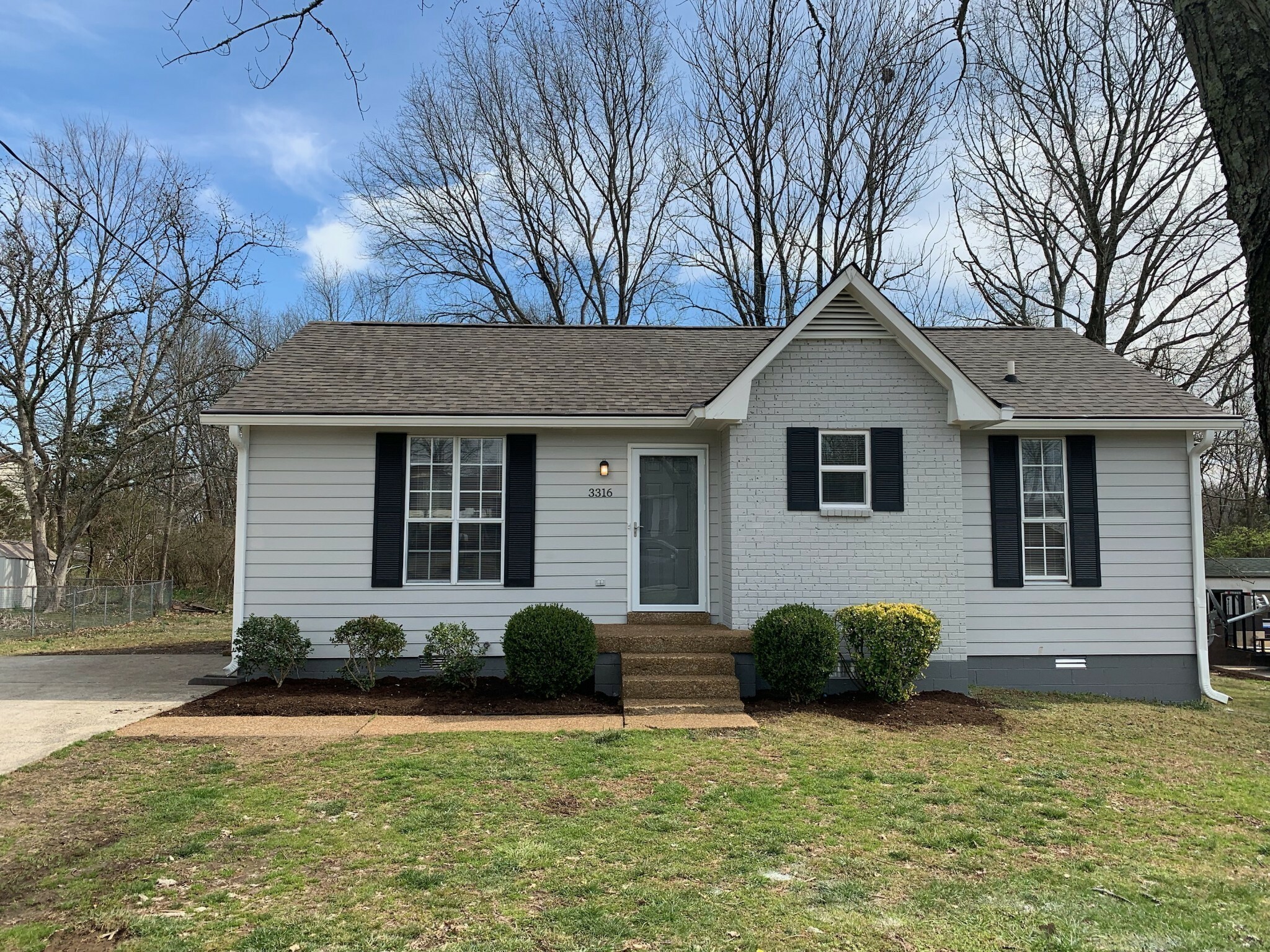 Property Photo: 3316 Towneship Rd TN 37013