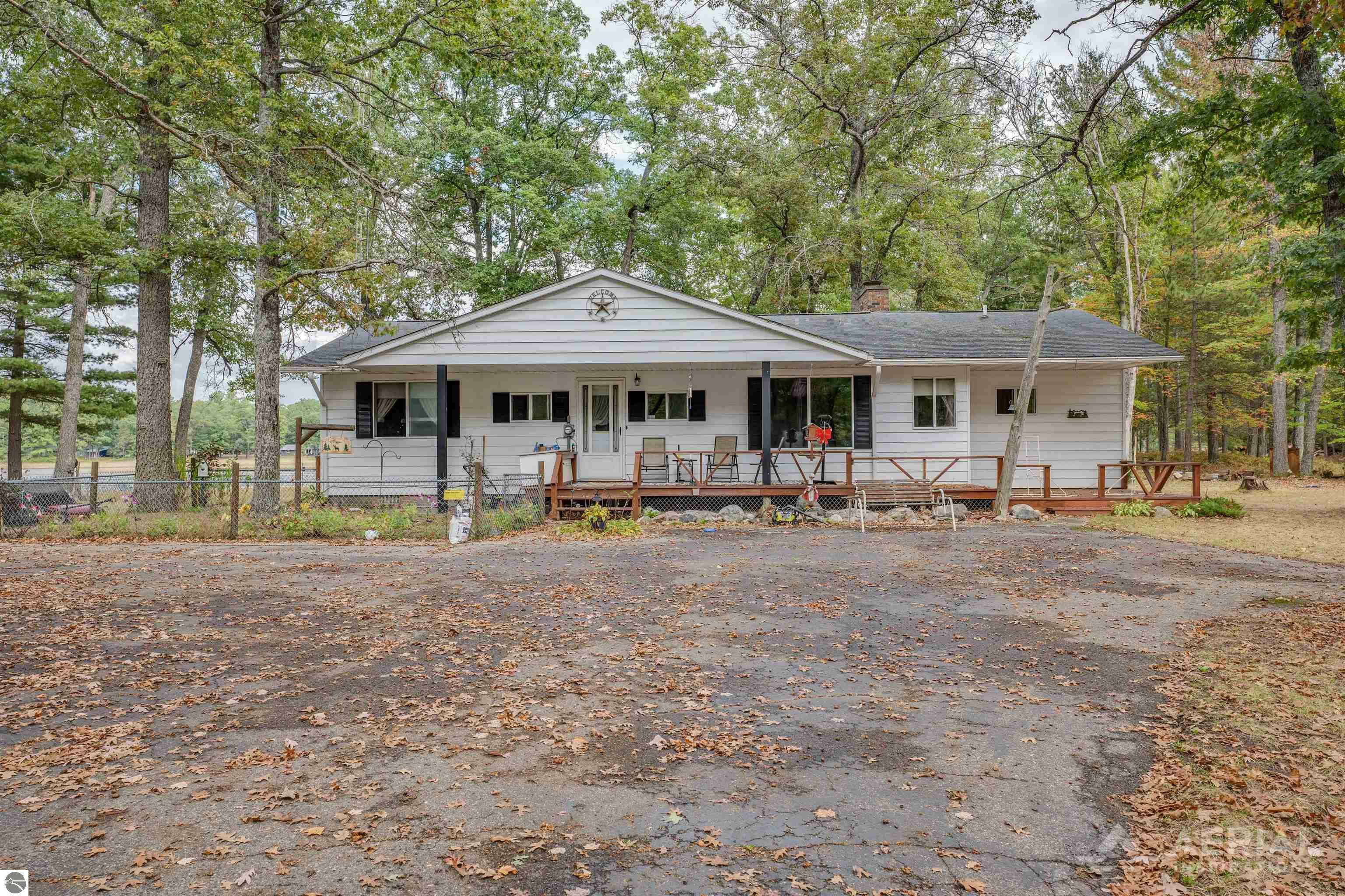 Property Photo:  2169 Brady Drive  MI 48661 