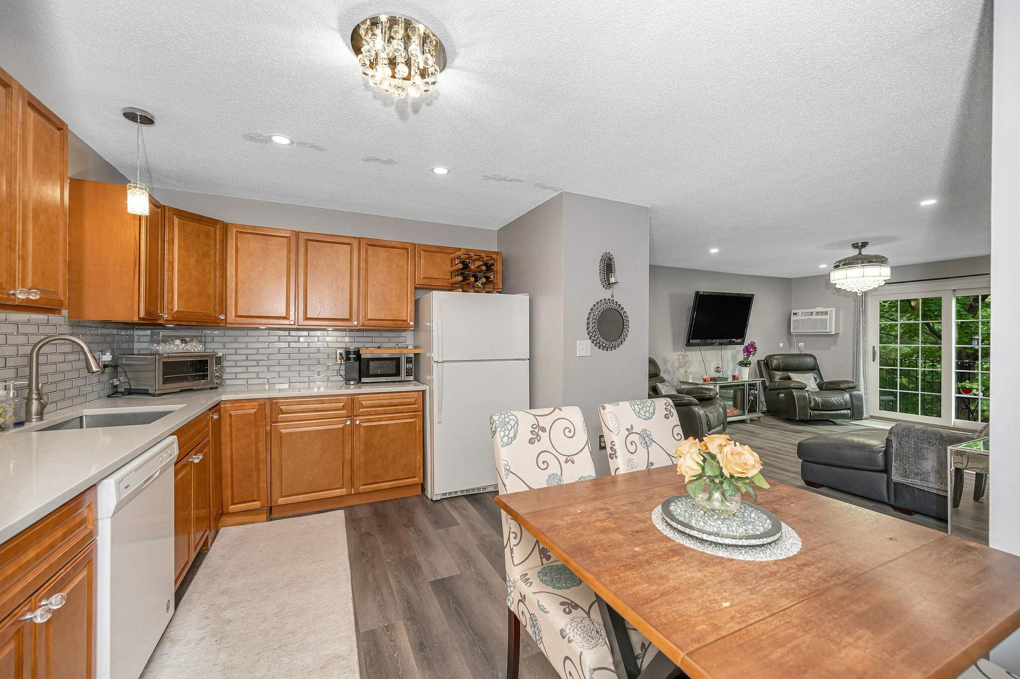 Property Photo: 6 Autumn Leaf Drive NH 03060