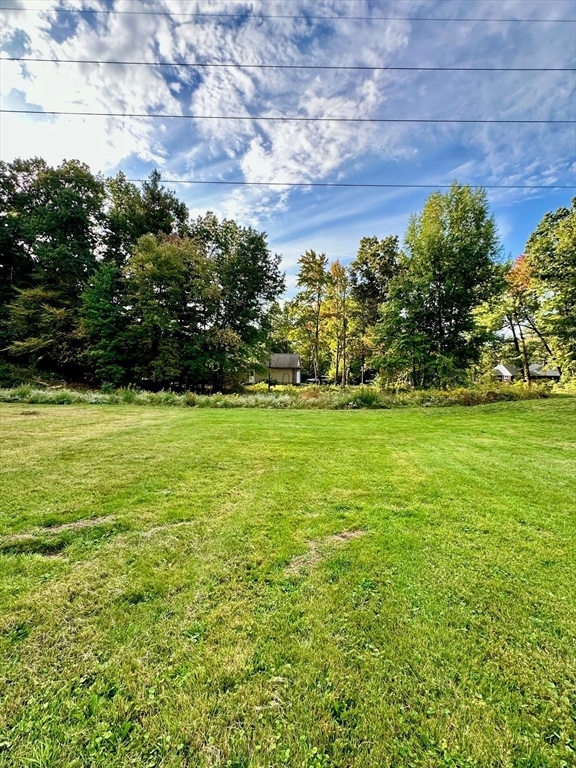 Property Photo:  139 Middle Rd  MA 01073 