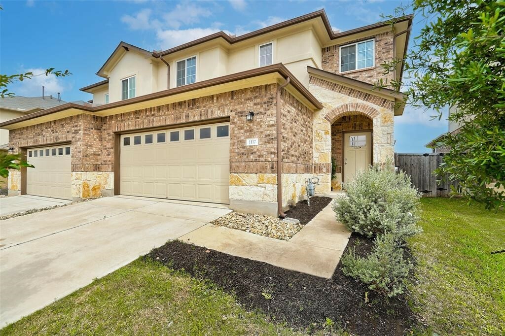 1117 La Conterra Boulevard  Georgetown TX 78626 photo