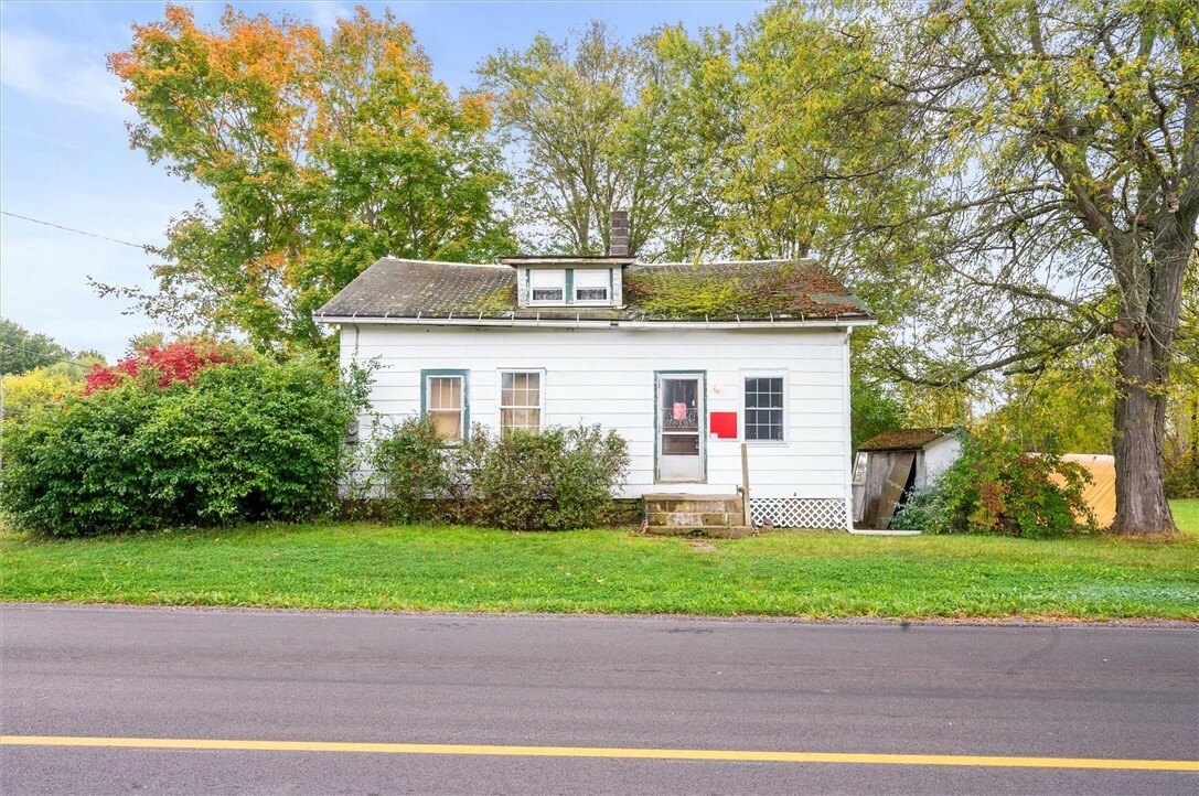 Property Photo:  6177 Lake Road S  NY 14420 