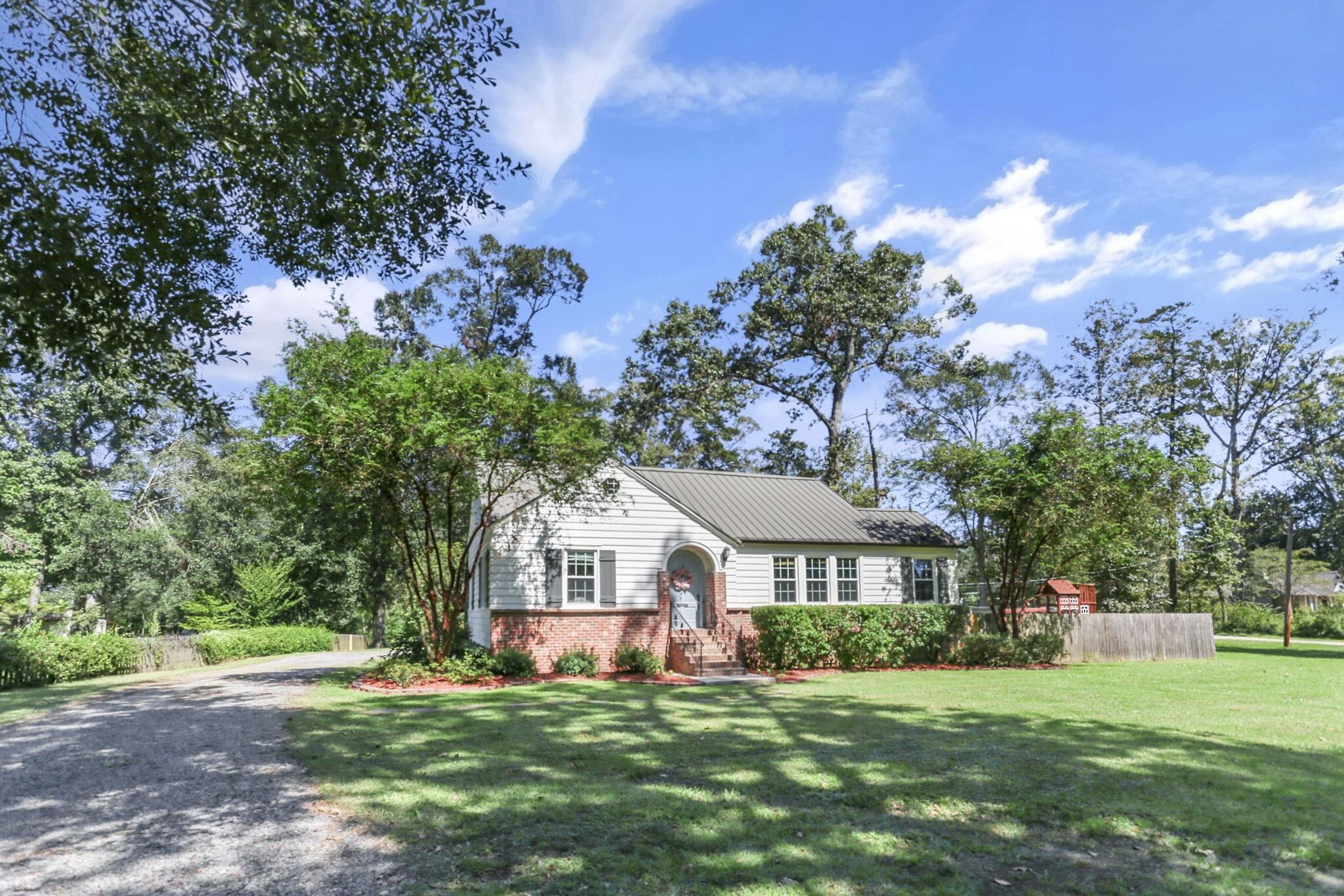 Property Photo: 23163 Hoo Shoo Too Rd LA 70817