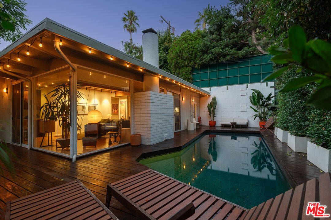 Property Photo: 2891 Nichols Canyon Rd CA 90046