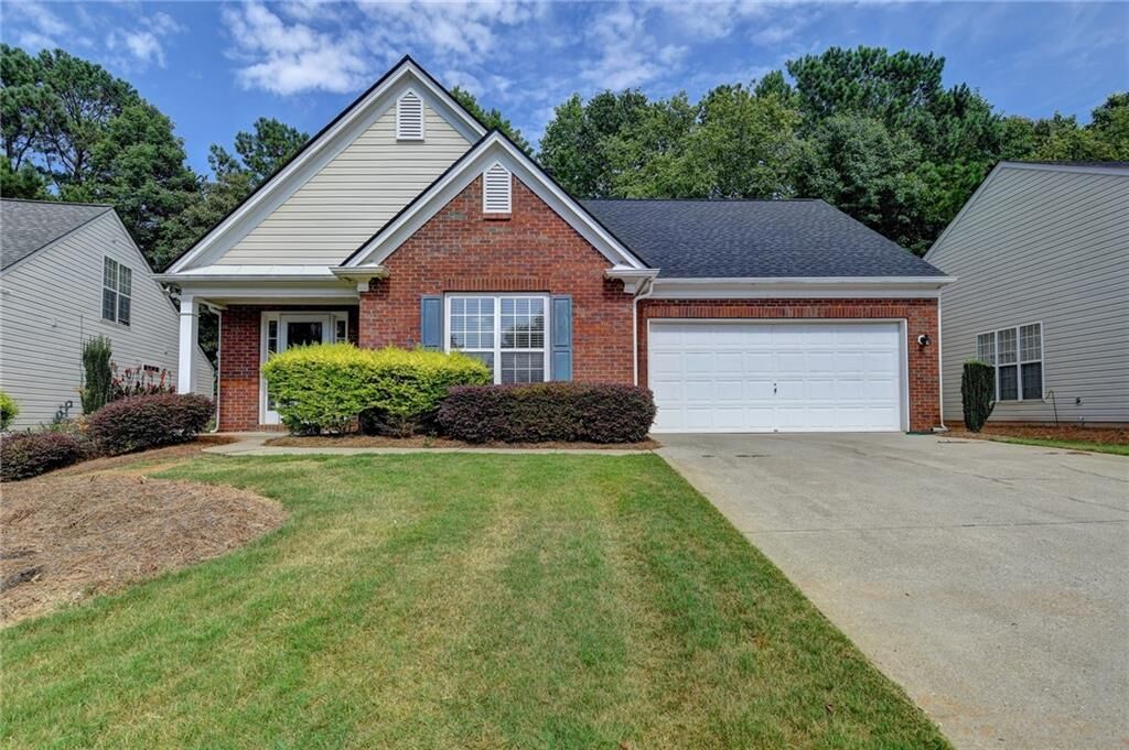Property Photo: 6510 Waveland Drive GA 30040
