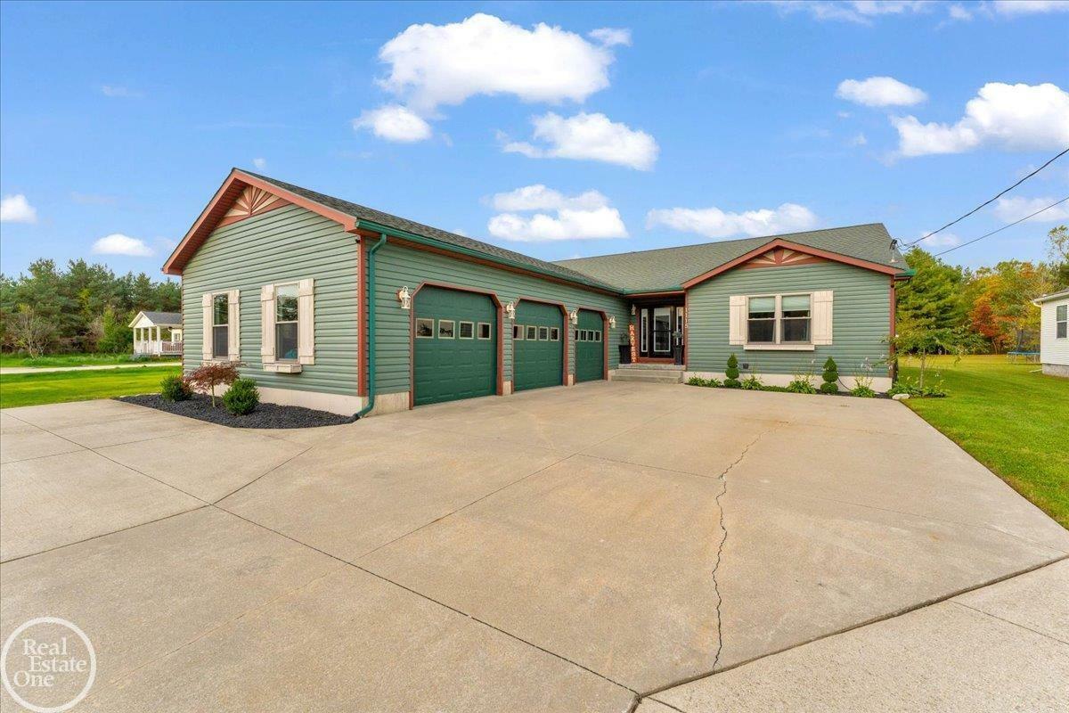 Property Photo:  1115 Minnesota Road  MI 48060 