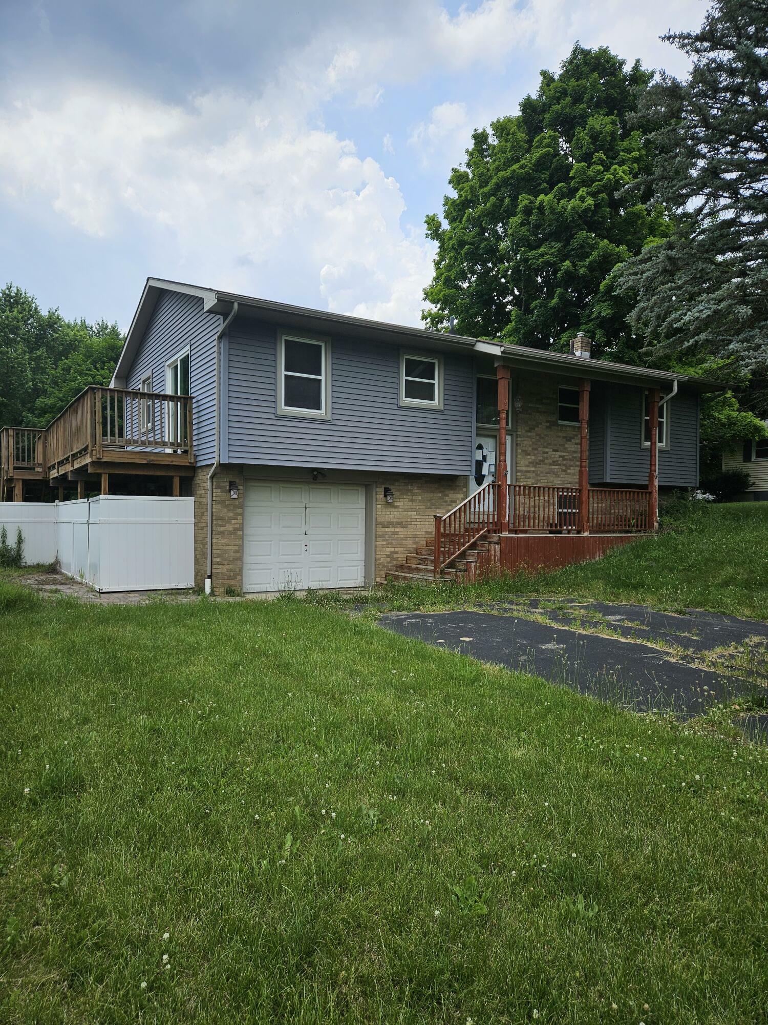 1077 Gidner Road  Charlotte MI 48813 photo