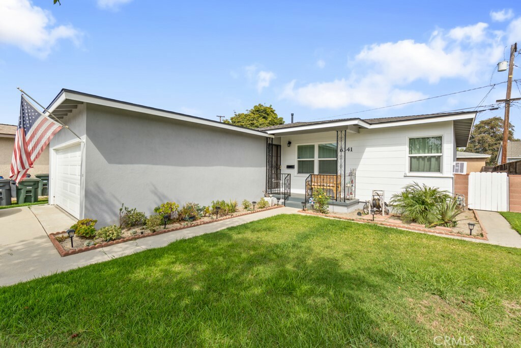 6341 Charlwood Street  Lakewood CA 90713 photo