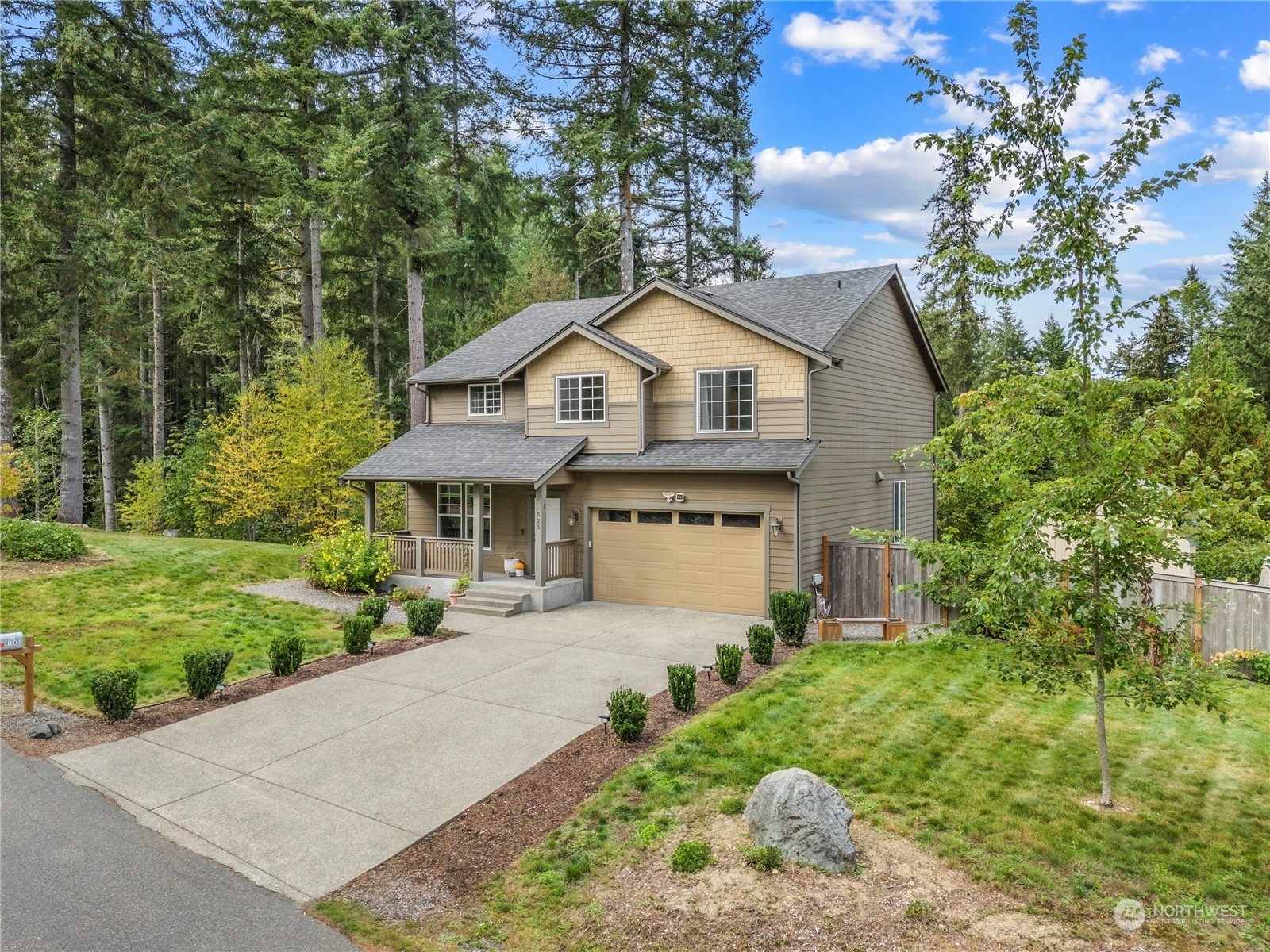 Property Photo:  525 SW Winter Springs Lane  WA 98367 