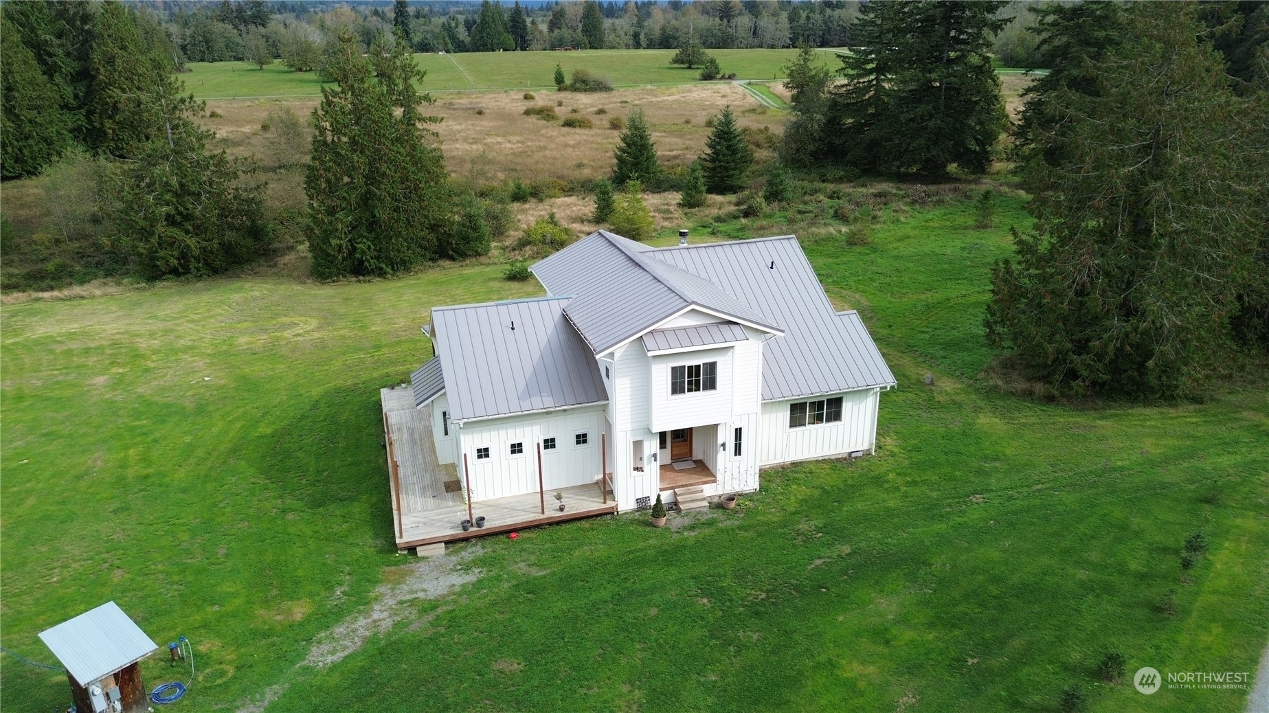 Property Photo:  19011 Wildrose Lane  WA 98233 