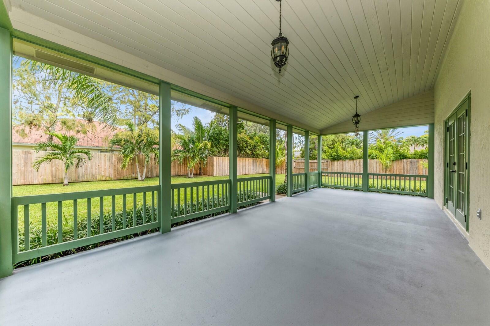 Property Photo:  970 Citrus Place  FL 33414 