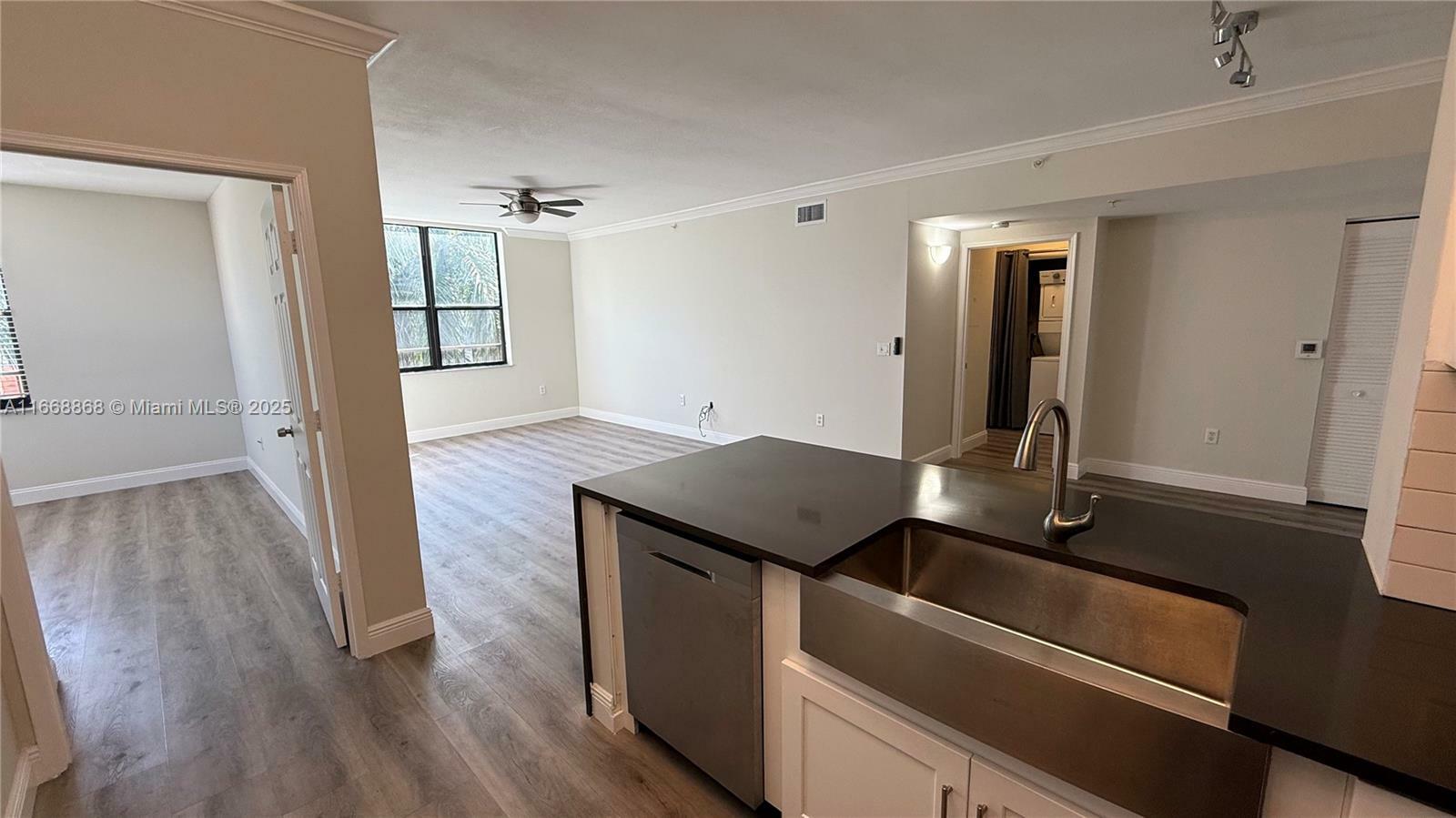 Property Photo:  720 S Sapodilla Ave 508  FL 33401 