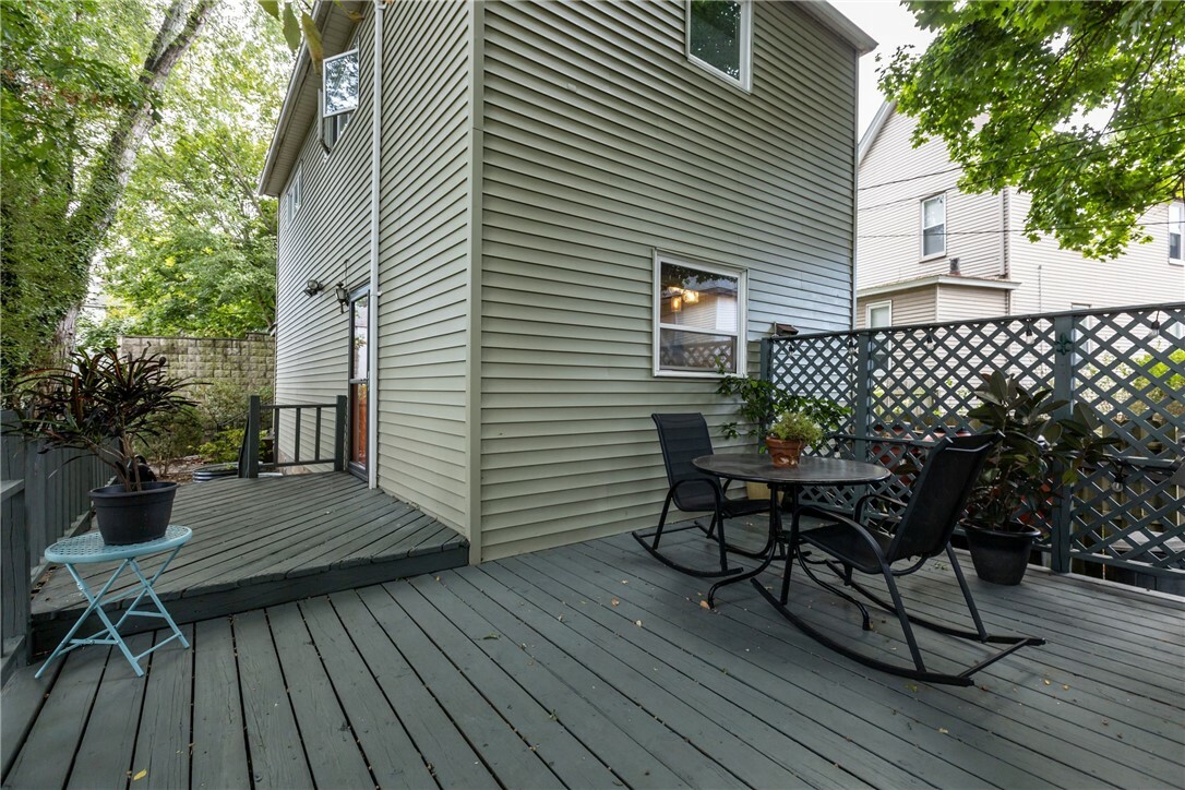 Property Photo:  404 Railroad St  PA 15218 