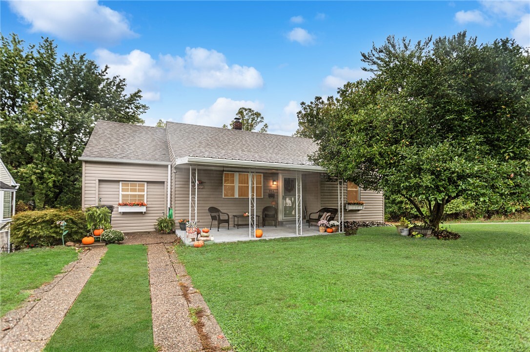 Property Photo: 936 Franklin Ave PA 15425