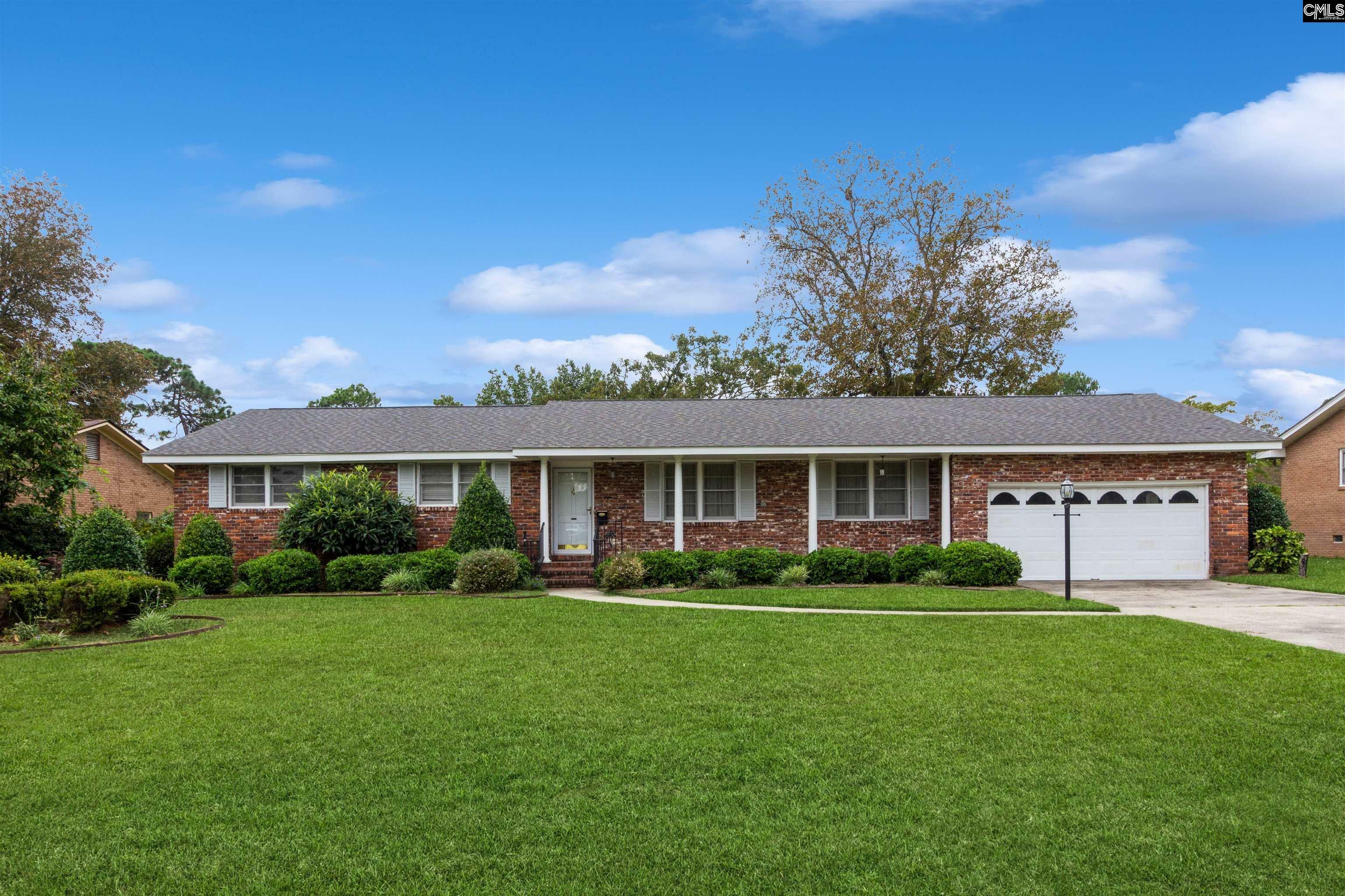 Property Photo:  204 Oak Ln  SC 29033 