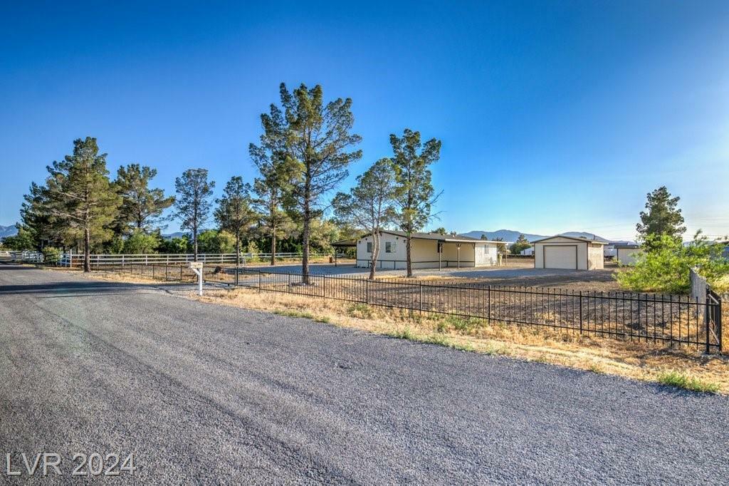 Property Photo:  670 Cynthia Street  NV 89048 