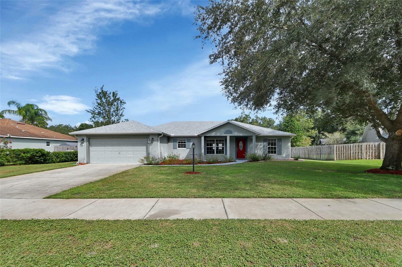 Property Photo:  1417 Saffron Trail  FL 32724 