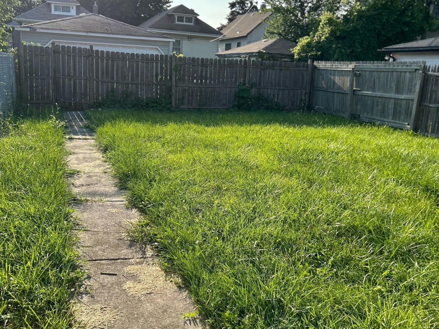 Property Photo:  8924 S Parnell Avenue  IL 60620 