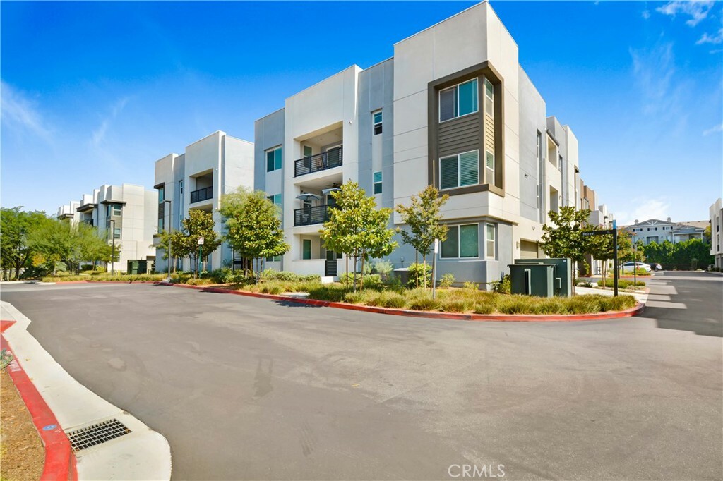 Property Photo:  9386 Solaire Place  CA 91730 