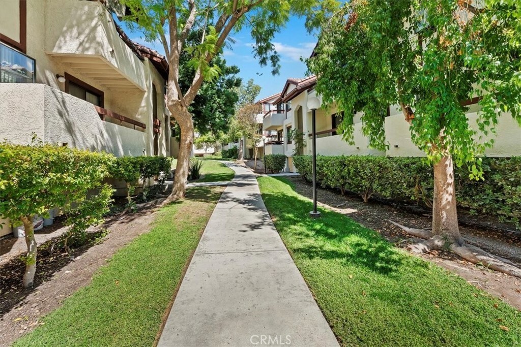 Property Photo: 27907 Tyler Lane 711 CA 91387
