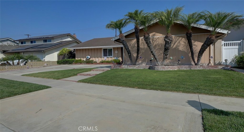 Property Photo:  5371 Vallecito Avenue  CA 92683 