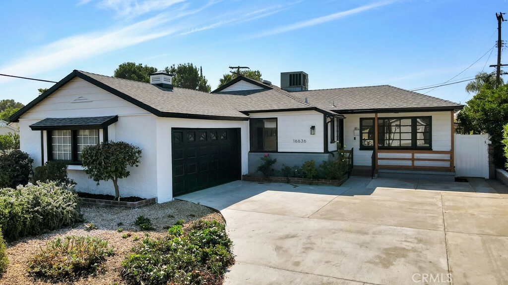 Property Photo:  16636 Kinzie Street  CA 91343 