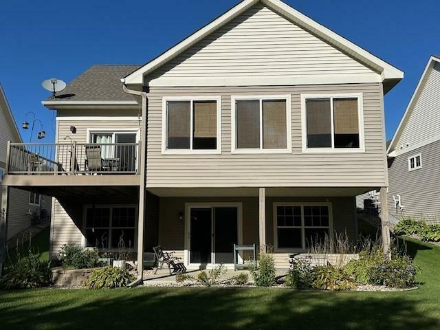 Property Photo:  941 Firesteed Ridge  MN 55387 