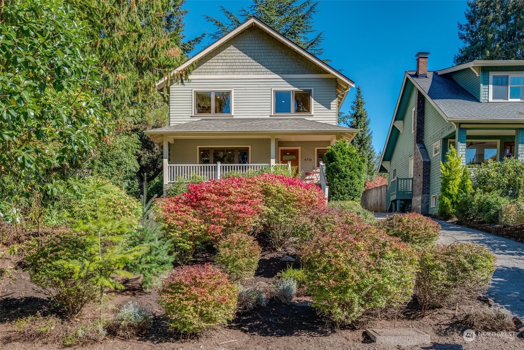 Property Photo:  4714 45th Avenue S  WA 98118 