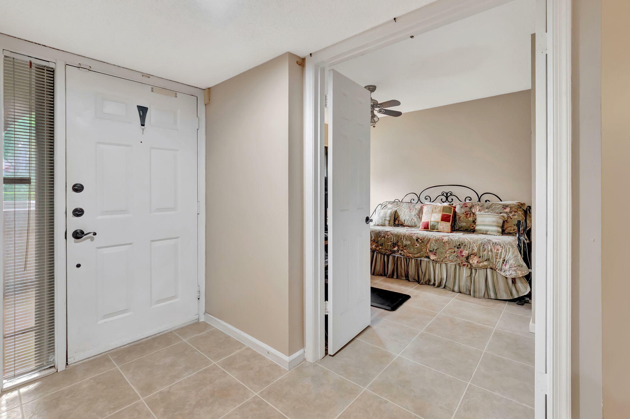 Property Photo:  5520 Coach House Circle C  FL 33486 