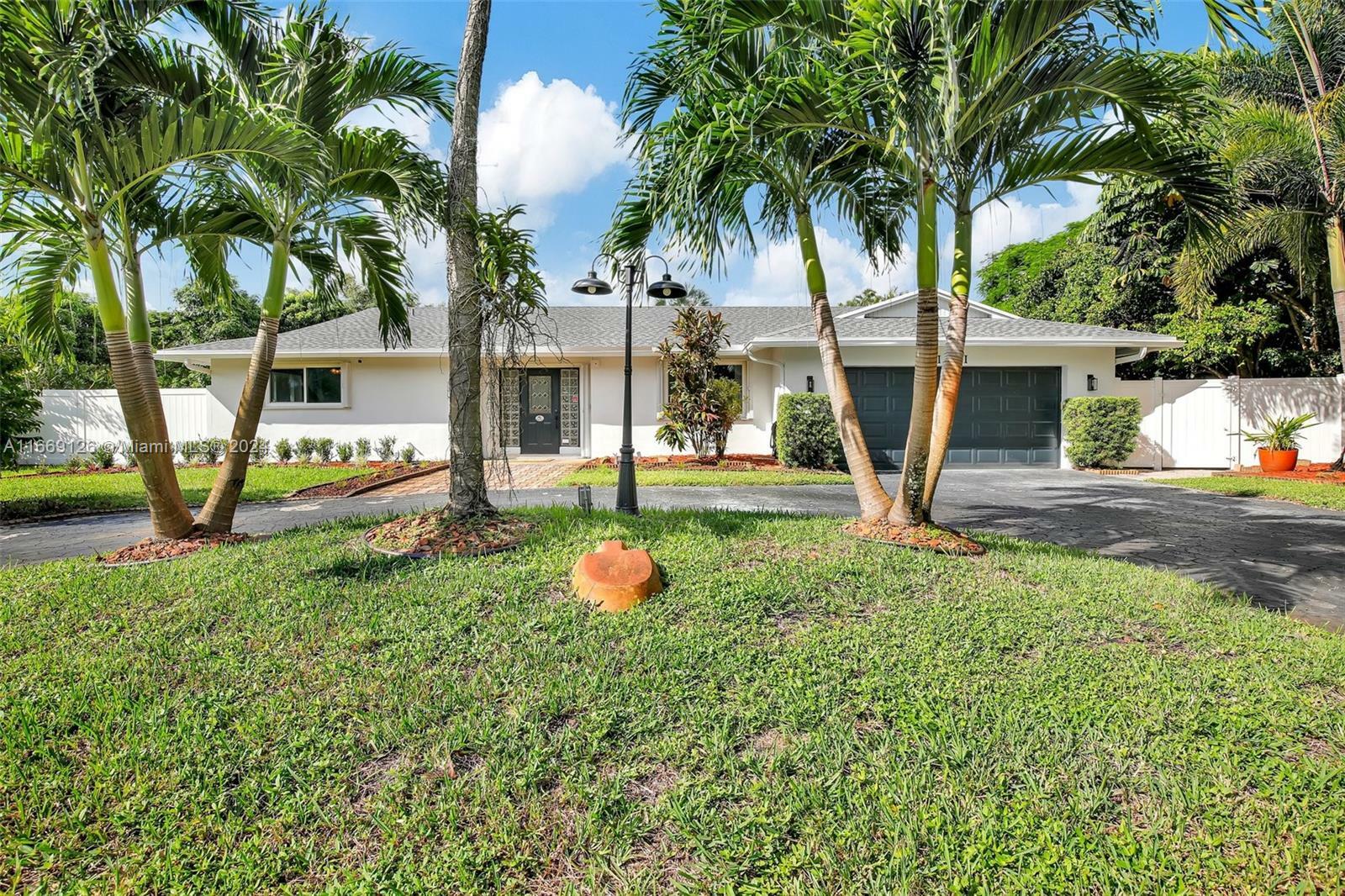 Property Photo:  1491 SW 70th Ter  FL 33317 