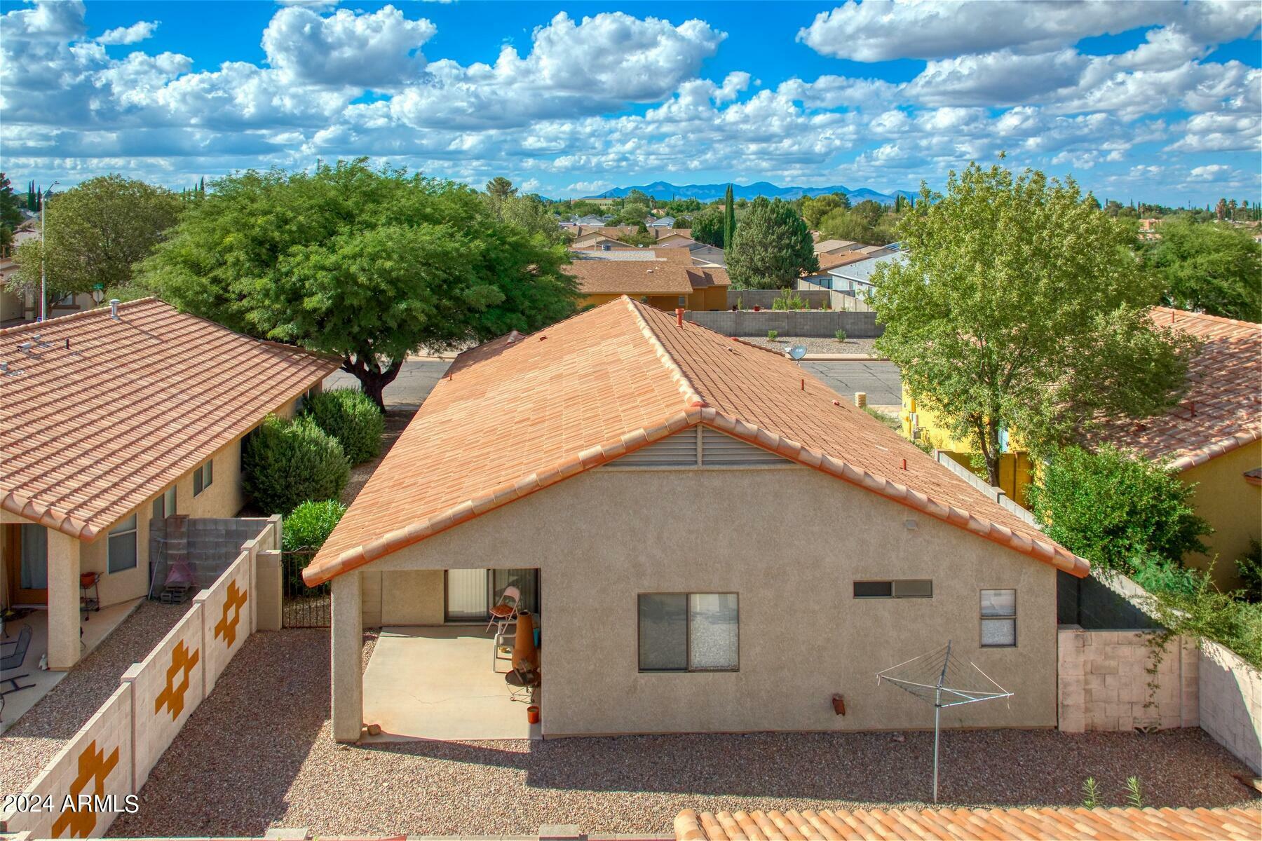 Property Photo: 4652 Calle Vista AZ 85635