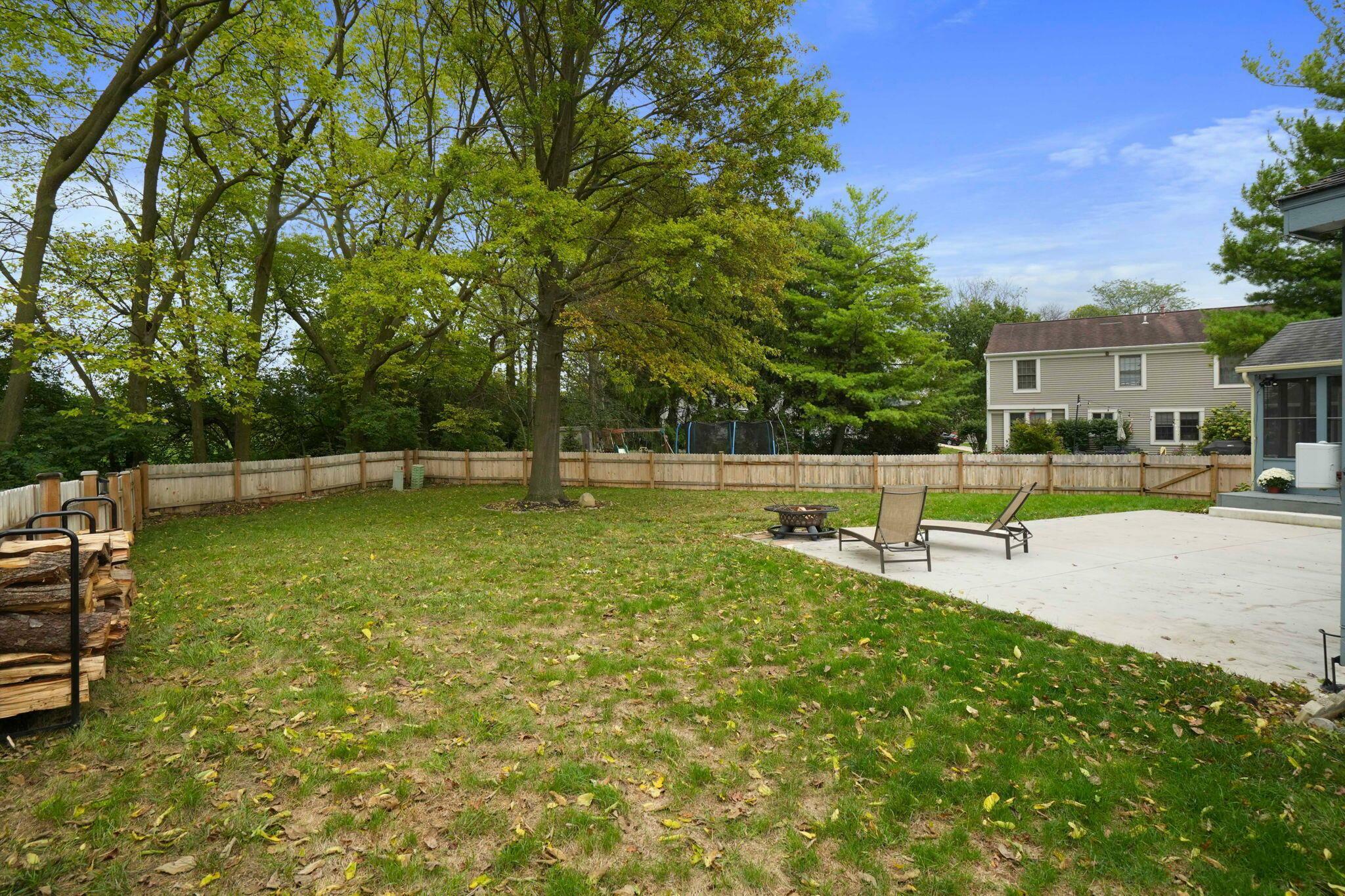 Property Photo:  5900 Ivystone Court  OH 43016 