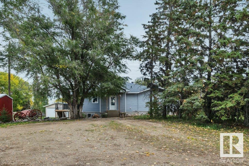 Photo de la propriété:  27224 Twp Road 510  AB T7Y 1H5 