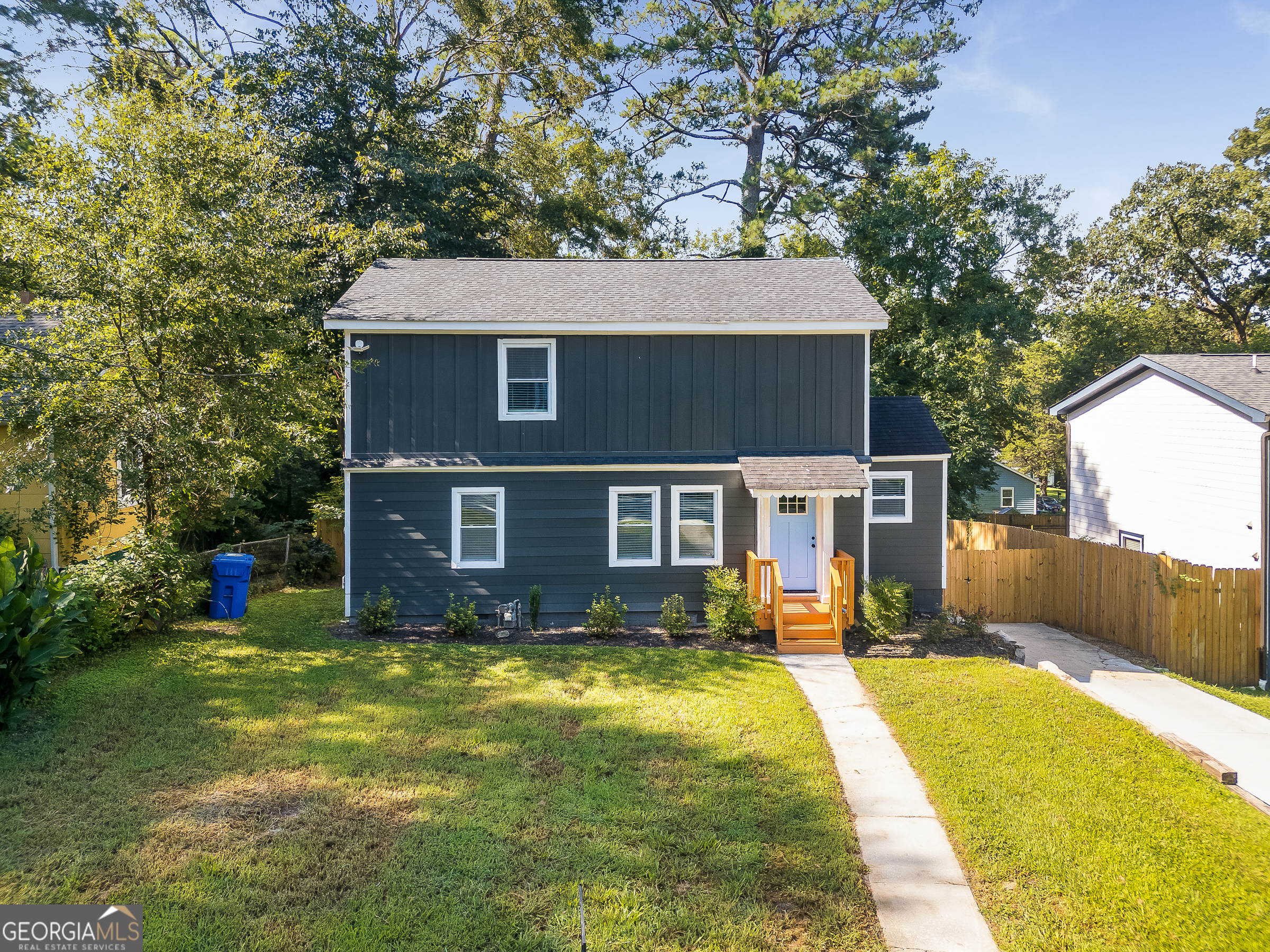 Property Photo:  2046 Arlington Circle NW  GA 30318 