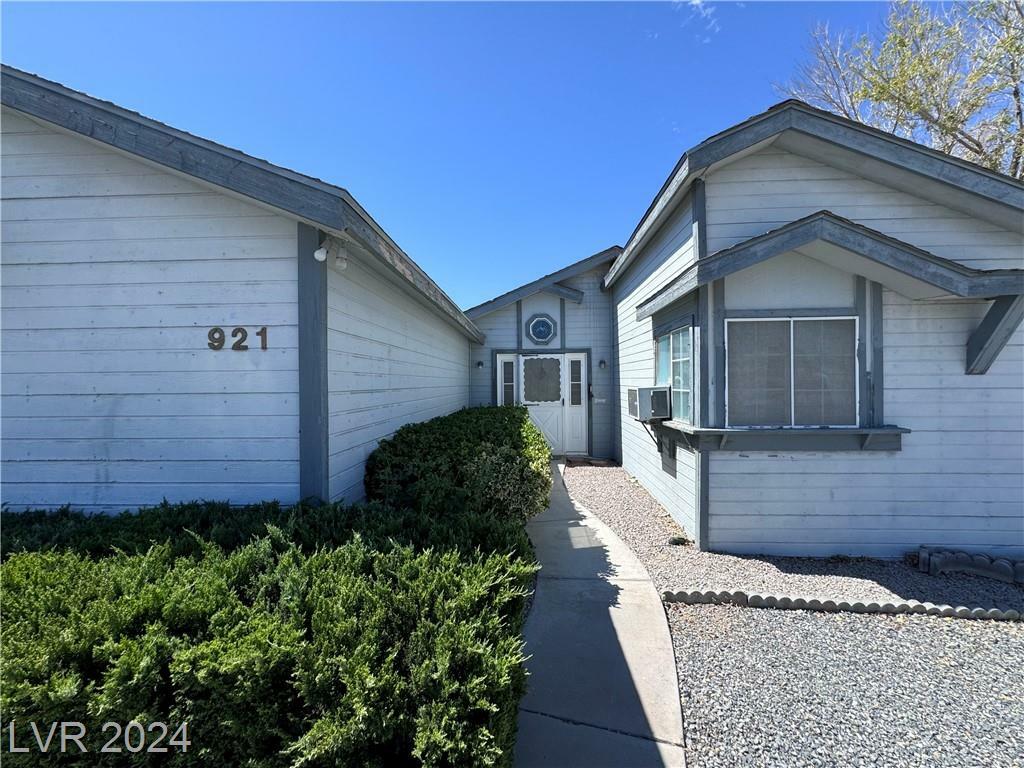 Property Photo:  921 East Calvada Boulevard  NV 89048 