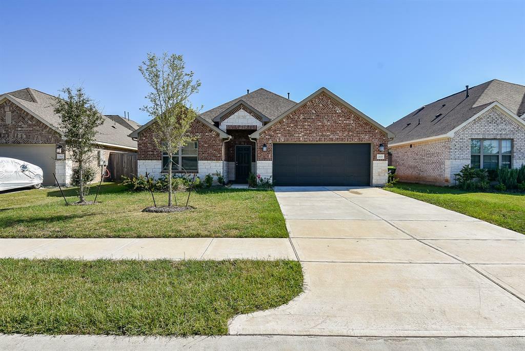 Property Photo:  2615 Westward Hill Drive  TX 77545 