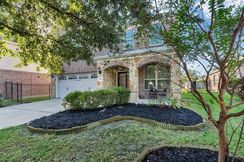 Property Photo:  43 Canterborough Place  TX 77375 