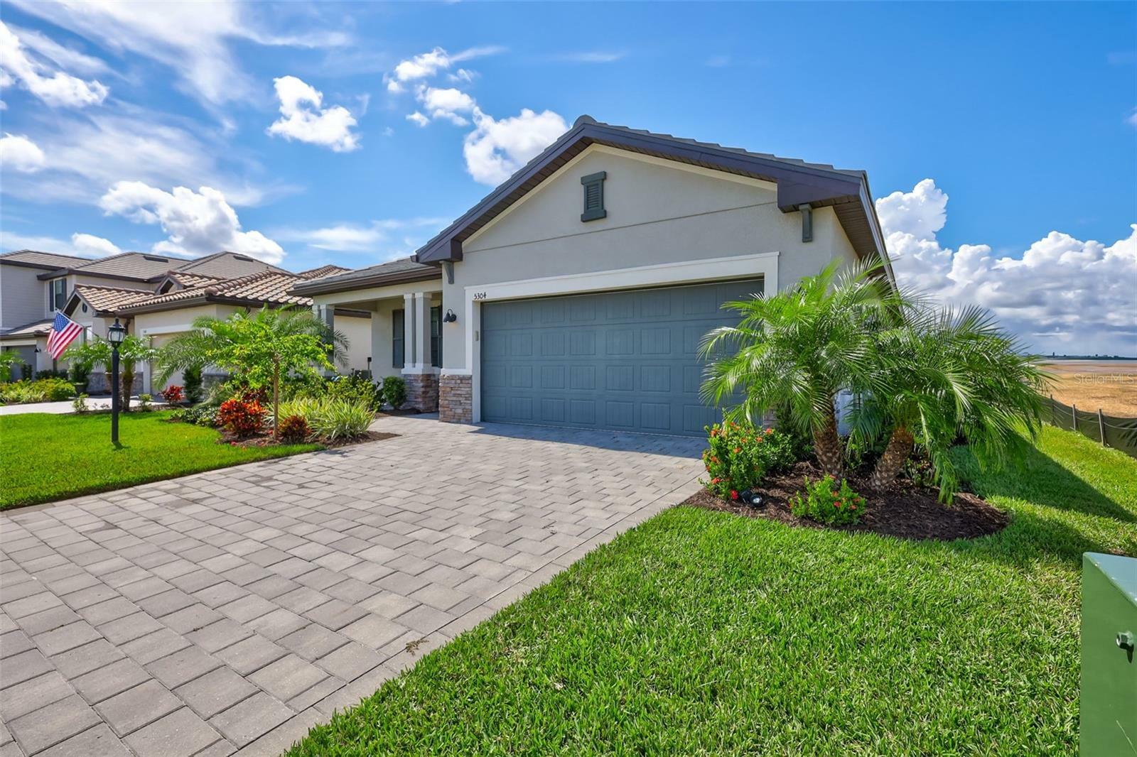 Property Photo:  5304 Coral Reef Way  FL 34211 