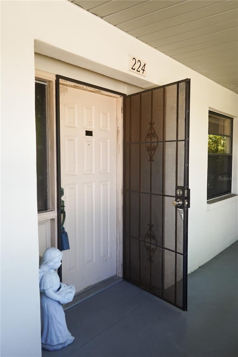 Property Photo:  1601 43rd S Street N 224  FL 33713 