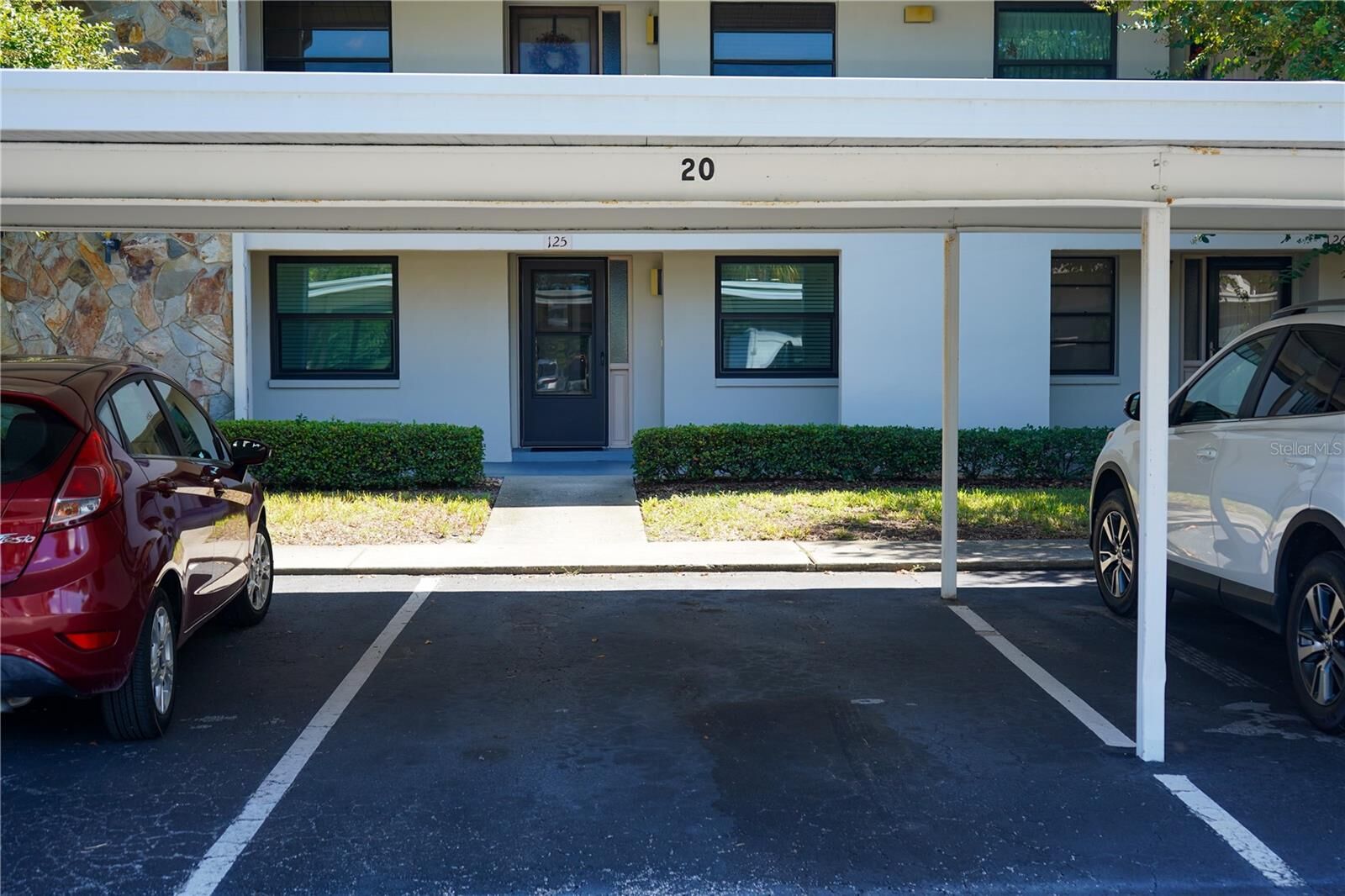 Property Photo: 1601 43rd S Street N 224 FL 33713