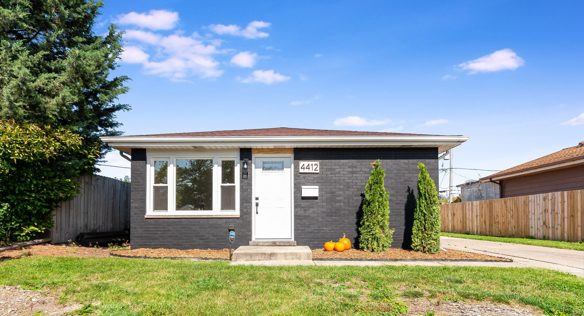 4412 Lisa Lane  Oak Forest IL 60452 photo