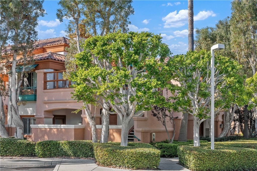 Property Photo:  16 Villa Point Drive  CA 92660 