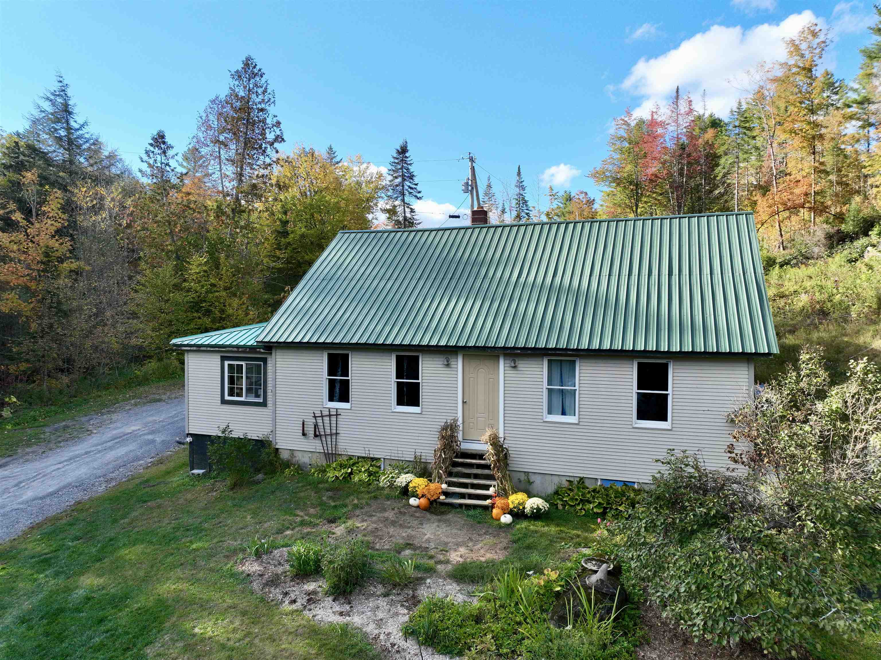 Property Photo:  4 Sugarhouse Road  VT 05076 