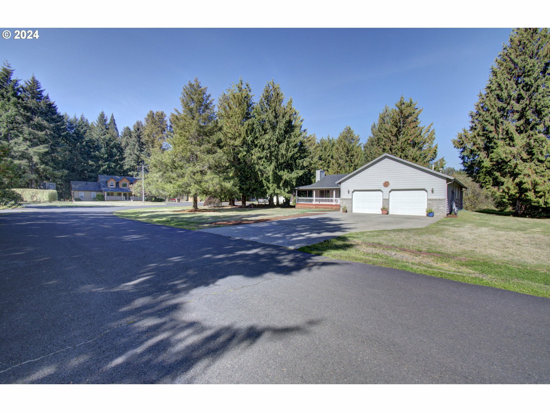 Property Photo:  9804 NE 180th Cir  WA 98604 